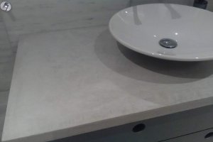 Beton nábytek - cementová stěrka na OSB desce