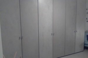 Beton nábytek - cementová stěrka na OSB desce