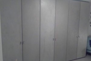Beton nábytek - cementová stěrka na OSB desce